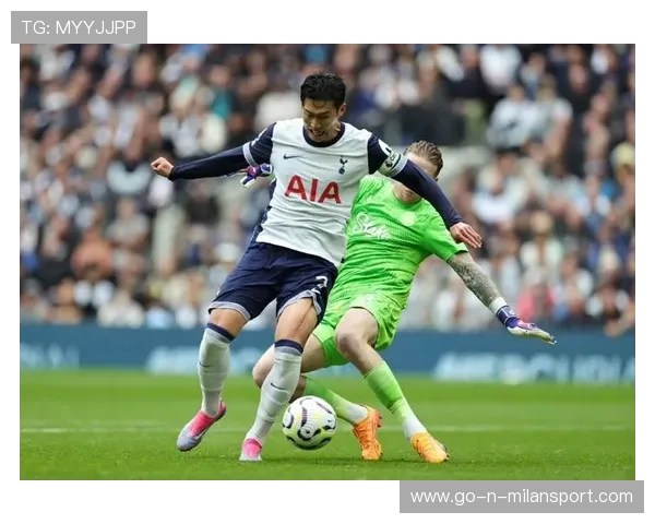 托特纳姆热刺—孙兴慜高速插上头球得分 托特纳姆热刺—孙兴慜高速插上头球得分